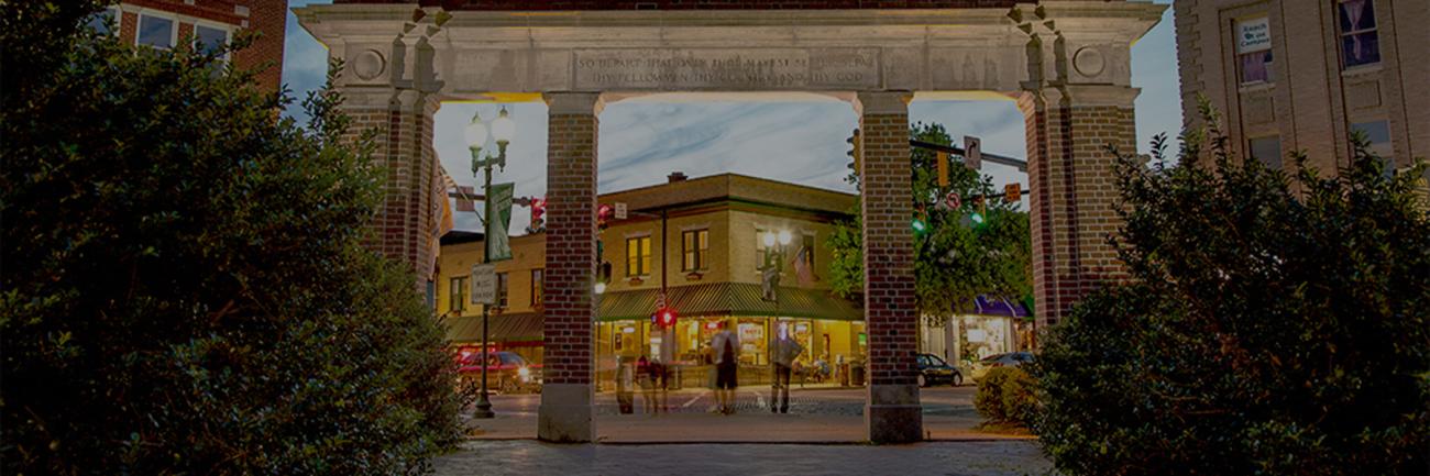 Gateway to Ohio University's College Green