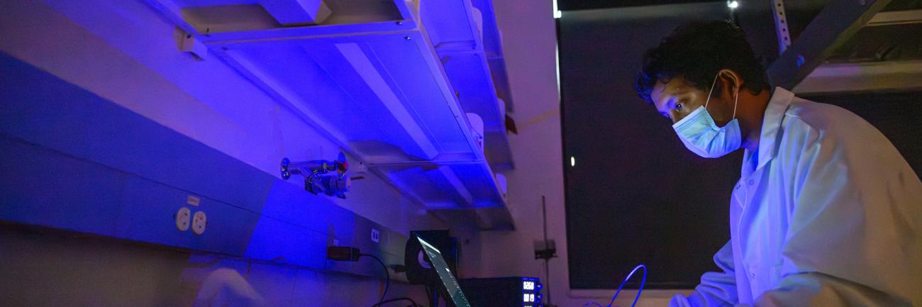 An Ohio University student works in the Russ Research Opportunity Center