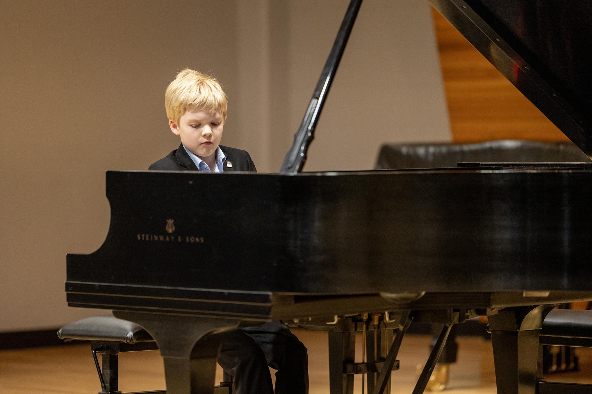 su_Piano_grand-2025