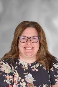 Nicole Hire Headshot
