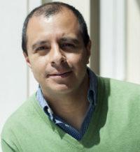 Professor Julio Arauz