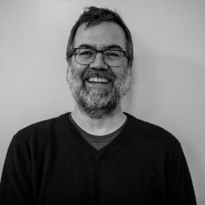 Tim Peacock headshot