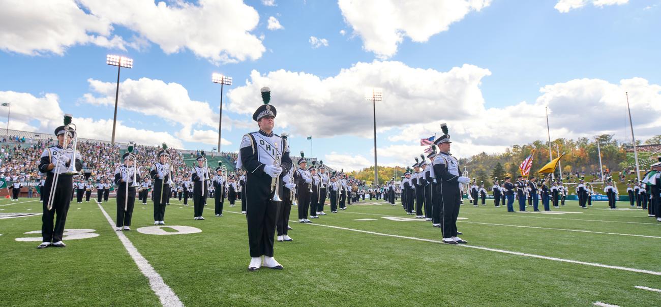 The Ohio University Marching 110 prepares to play Pregame.