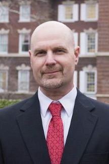Headshot of Ed Carter