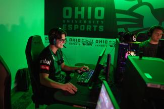 Esports Hero